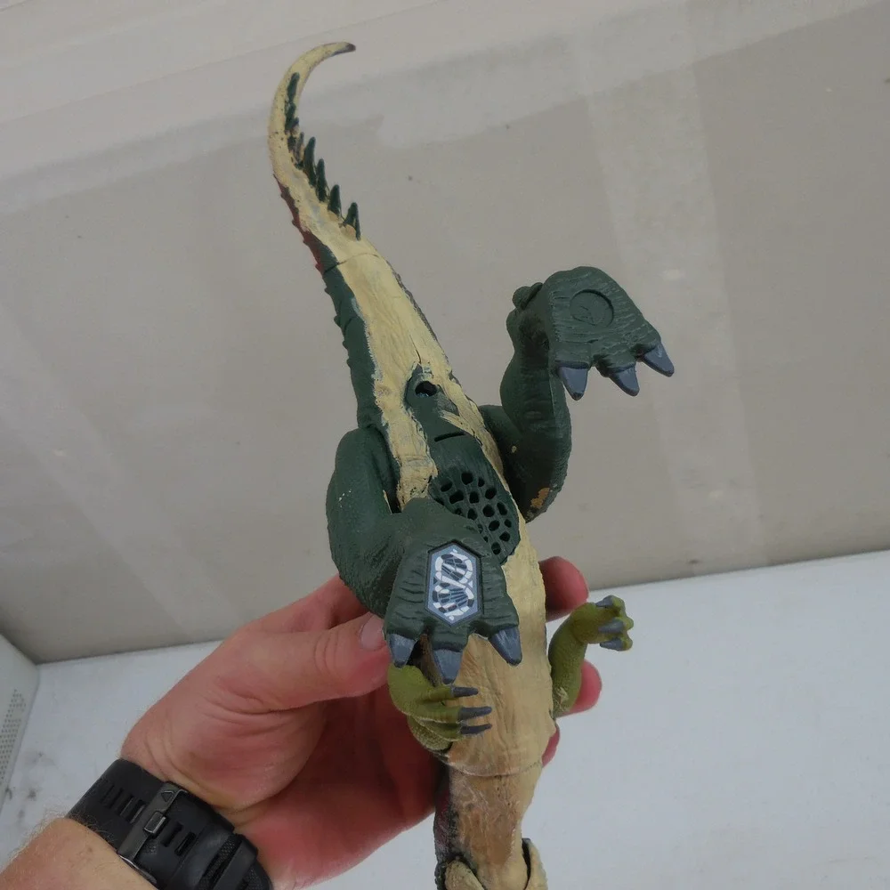 Mattel Jurassic World Massive Biters Tarbosaurus Dinosaur Action Green Red
